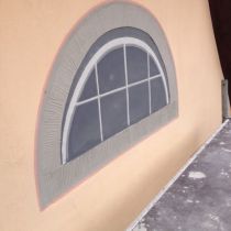 Giebelfenstermalerei